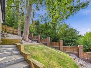 LANDSCAPED FRONT GARDEN- click for photo gallery